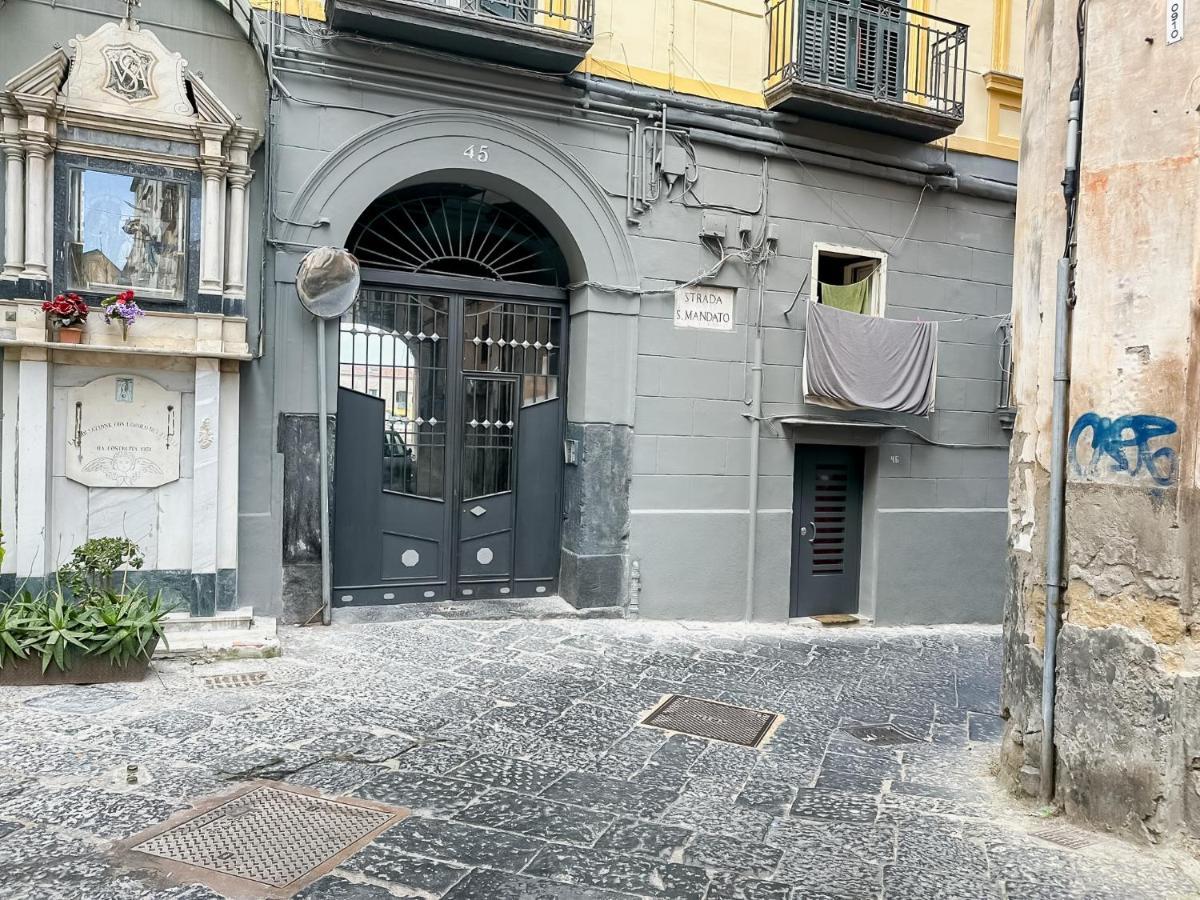 Exclusive Parking Flat X 4 Near Metro 1 Salvator Rosa Διαμέρισμα Νάπολη Εξωτερικό φωτογραφία