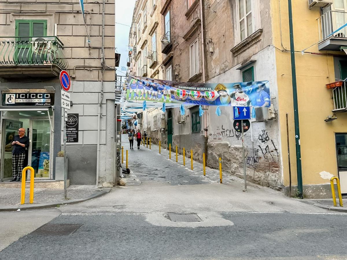 Exclusive Parking Flat X 4 Near Metro 1 Salvator Rosa Διαμέρισμα Νάπολη Εξωτερικό φωτογραφία