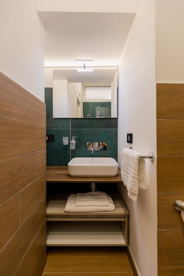 Exclusive Parking Flat X 4 Near Metro 1 Salvator Rosa Διαμέρισμα Νάπολη Εξωτερικό φωτογραφία