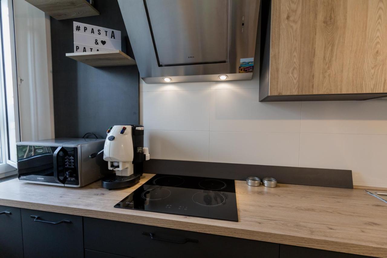 Exclusive Parking Flat X 4 Near Metro 1 Salvator Rosa Διαμέρισμα Νάπολη Εξωτερικό φωτογραφία